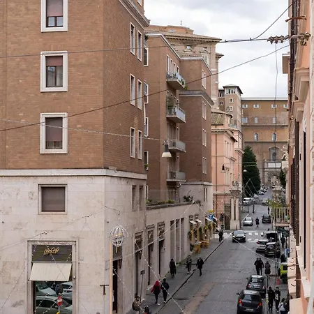Sotto Al Letto Del Papa - Borgo Pio - Vaticano
